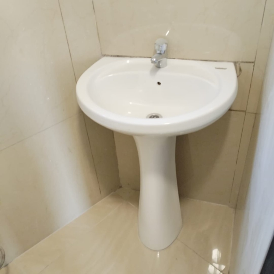 1 Bedroom Property for Sale in Stonebridge KwaZulu-Natal