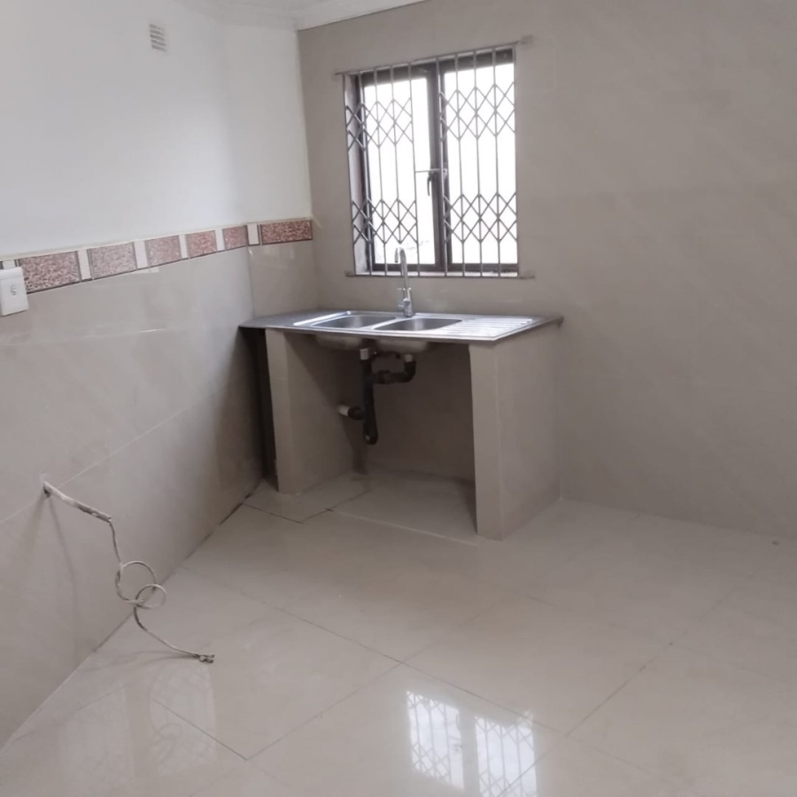 1 Bedroom Property for Sale in Stonebridge KwaZulu-Natal