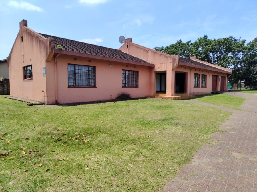 5 Bedroom Property for Sale in Margate KwaZulu-Natal