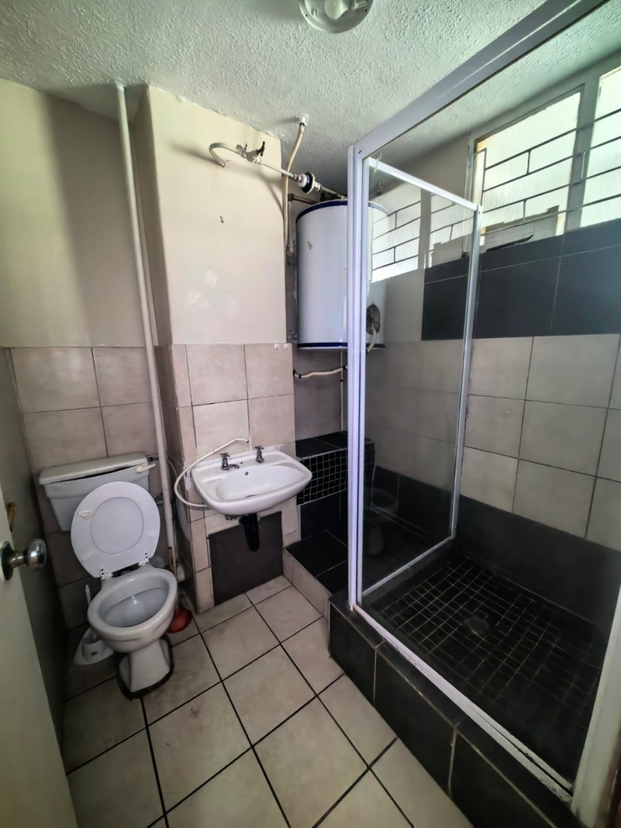 1 Bedroom Property for Sale in Point KwaZulu-Natal