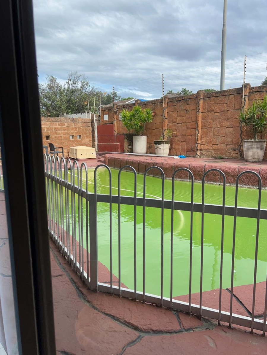 To Let 1 Bedroom Property for Rent in Glen Ashley KwaZulu-Natal