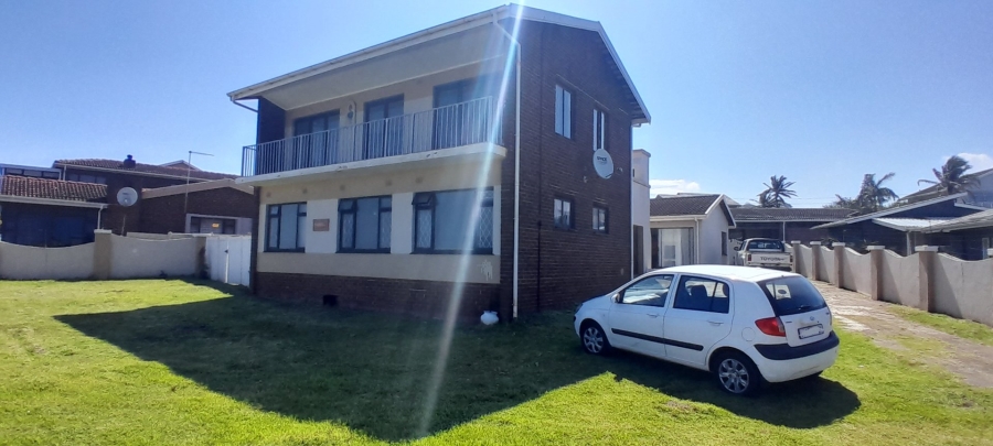 6 Bedroom Property for Sale in St Michaels On Sea KwaZulu-Natal