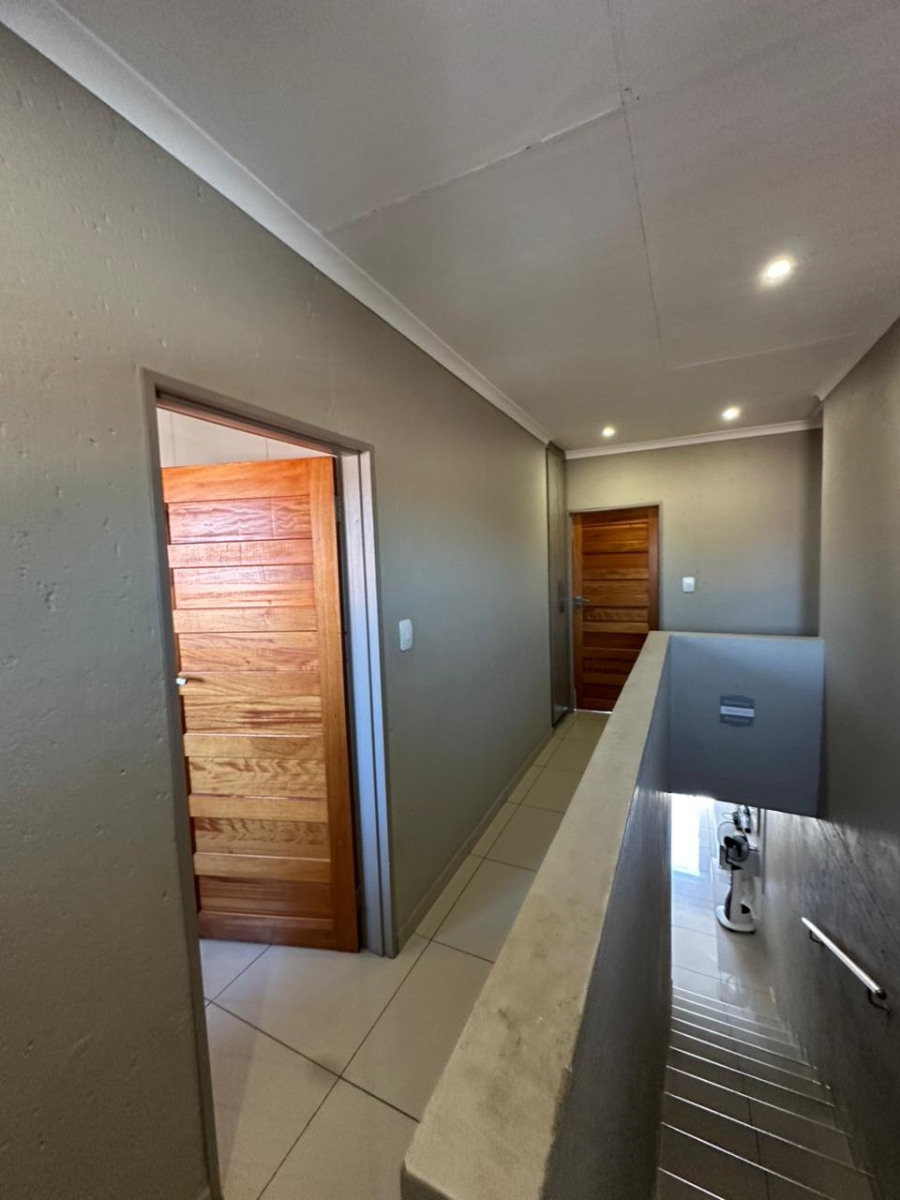3 Bedroom Property for Sale in Huttenheights KwaZulu-Natal