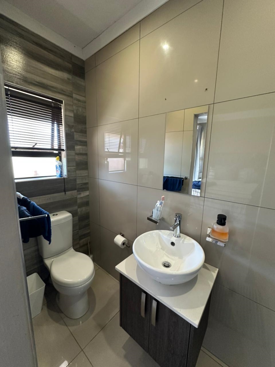 3 Bedroom Property for Sale in Huttenheights KwaZulu-Natal