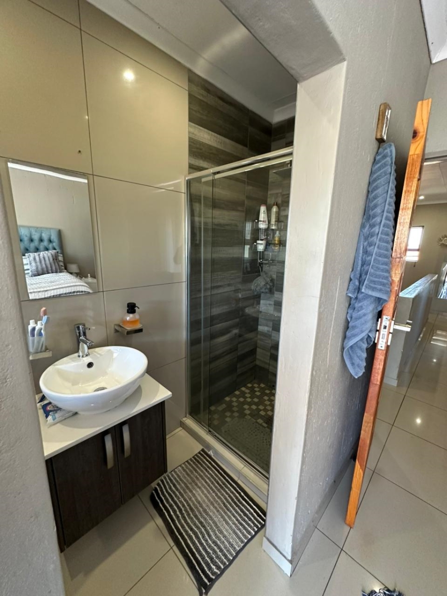 3 Bedroom Property for Sale in Huttenheights KwaZulu-Natal