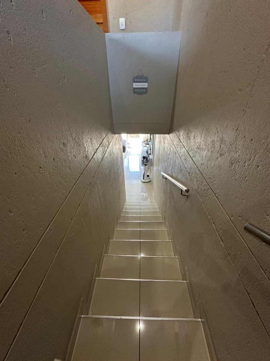 3 Bedroom Property for Sale in Huttenheights KwaZulu-Natal