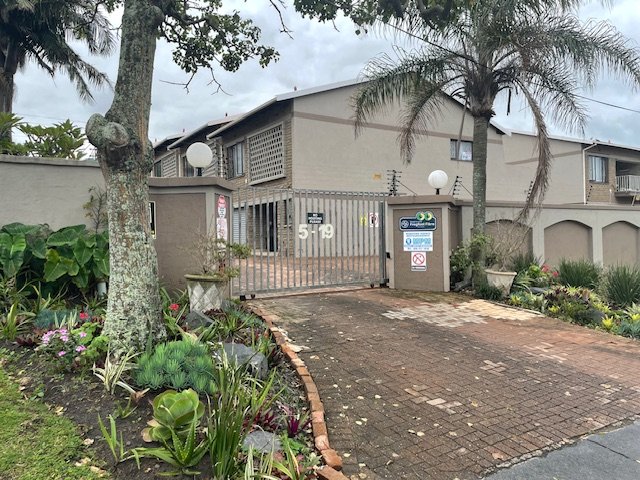 3 Bedroom Property for Sale in Uvongo KwaZulu-Natal