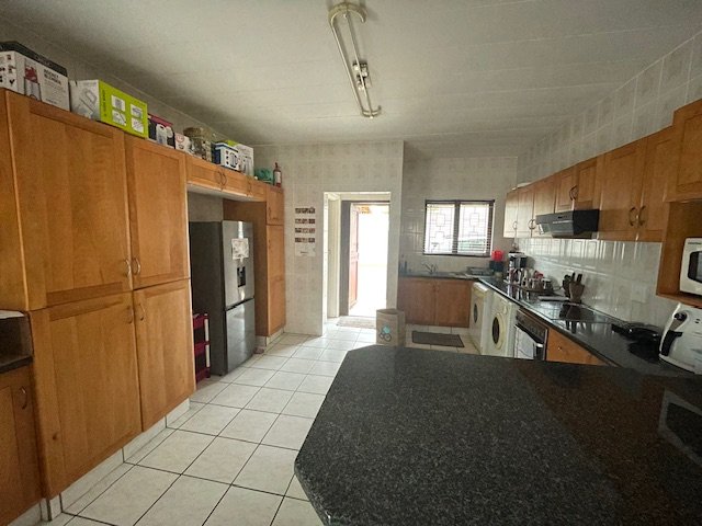3 Bedroom Property for Sale in Uvongo KwaZulu-Natal