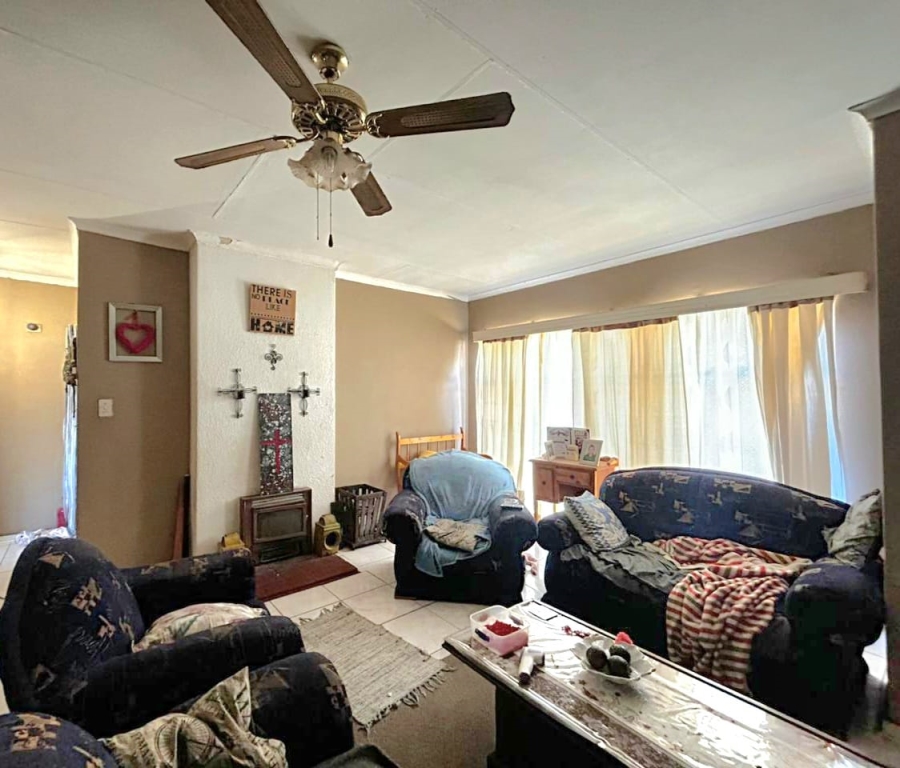 4 Bedroom Property for Sale in Sunnyridge KwaZulu-Natal