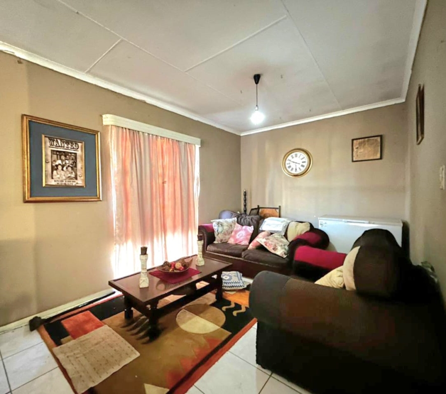 4 Bedroom Property for Sale in Sunnyridge KwaZulu-Natal