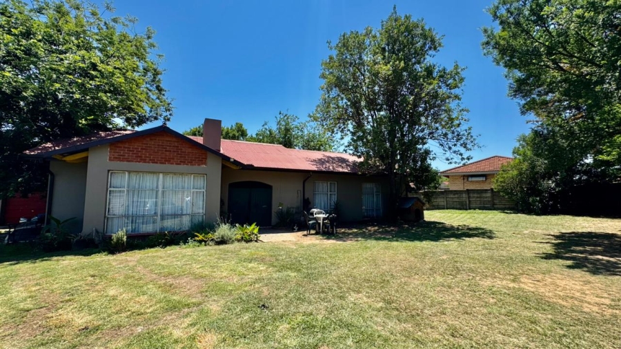 4 Bedroom Property for Sale in Sunnyridge KwaZulu-Natal