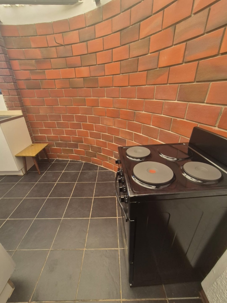 To Let 2 Bedroom Property for Rent in Fynnland KwaZulu-Natal