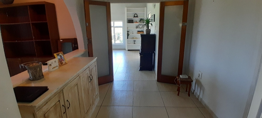 5 Bedroom Property for Sale in Ramsgate KwaZulu-Natal