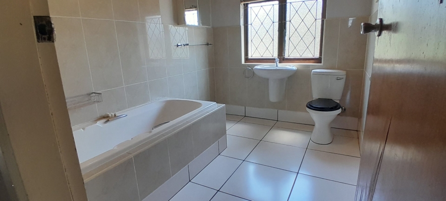 5 Bedroom Property for Sale in Ramsgate KwaZulu-Natal