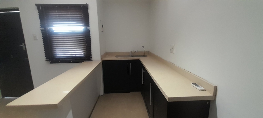 3 Bedroom Property for Sale in Essenwood KwaZulu-Natal