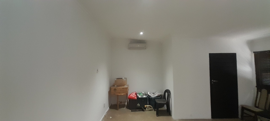 3 Bedroom Property for Sale in Essenwood KwaZulu-Natal