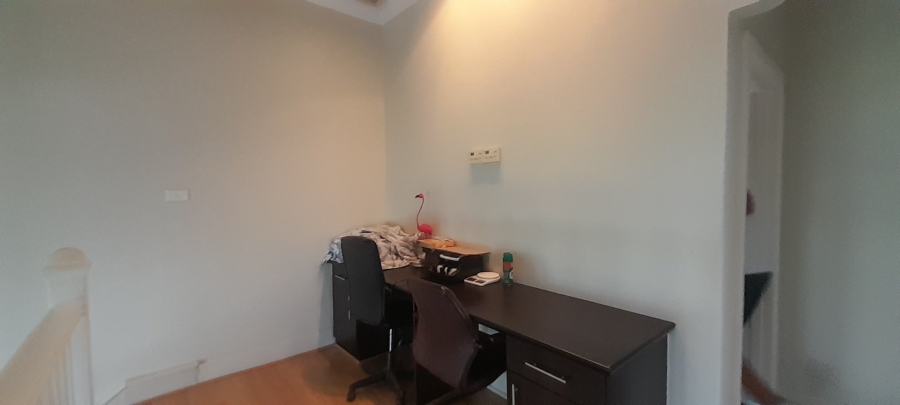 3 Bedroom Property for Sale in Essenwood KwaZulu-Natal