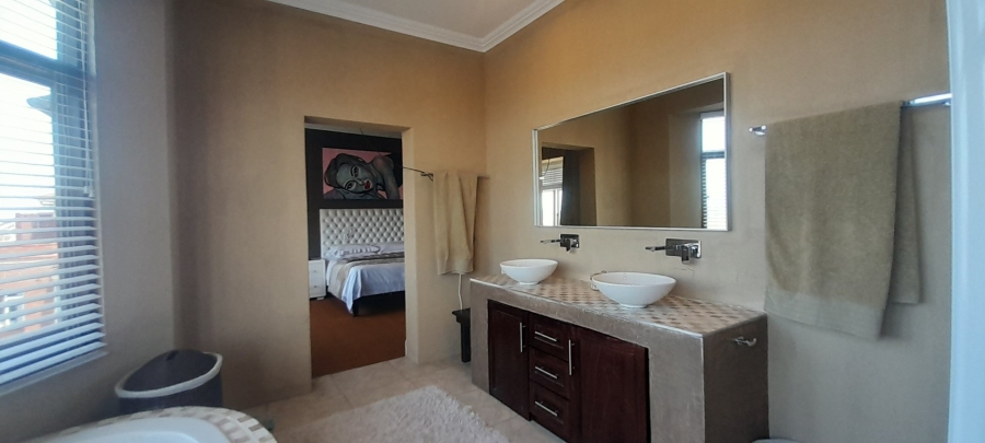 3 Bedroom Property for Sale in Essenwood KwaZulu-Natal