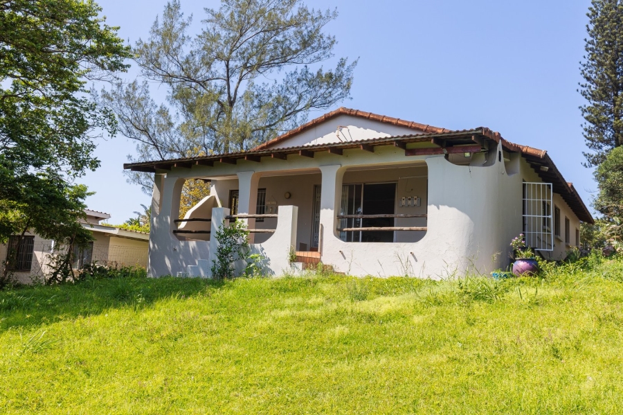 5 Bedroom Property for Sale in Pumula KwaZulu-Natal