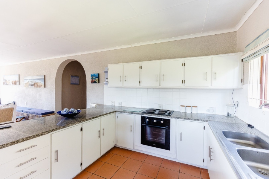 5 Bedroom Property for Sale in Pumula KwaZulu-Natal