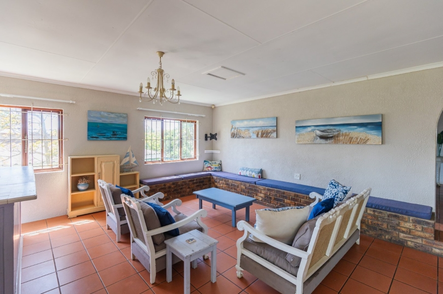 5 Bedroom Property for Sale in Pumula KwaZulu-Natal