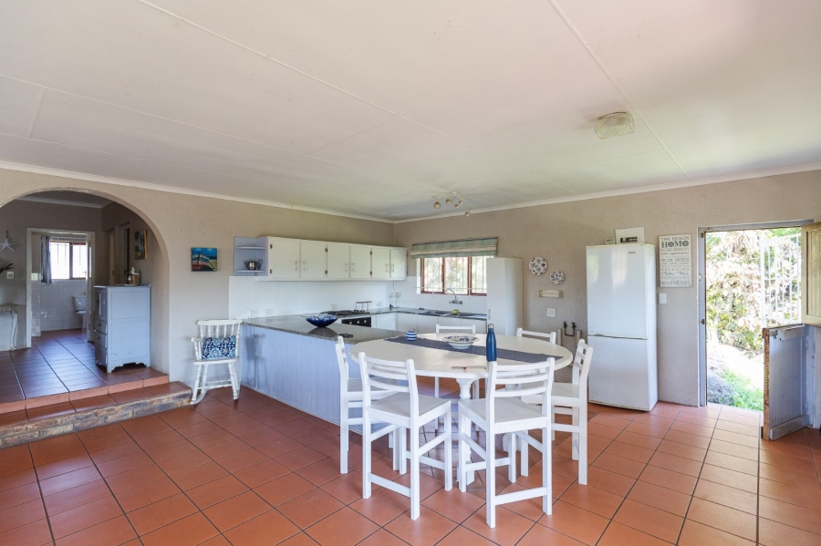 5 Bedroom Property for Sale in Pumula KwaZulu-Natal