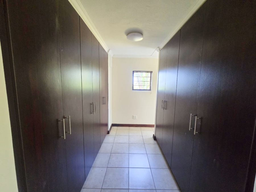 To Let 4 Bedroom Property for Rent in Seaward Estate KwaZulu-Natal