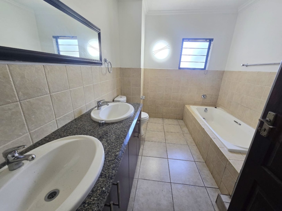 To Let 4 Bedroom Property for Rent in Seaward Estate KwaZulu-Natal