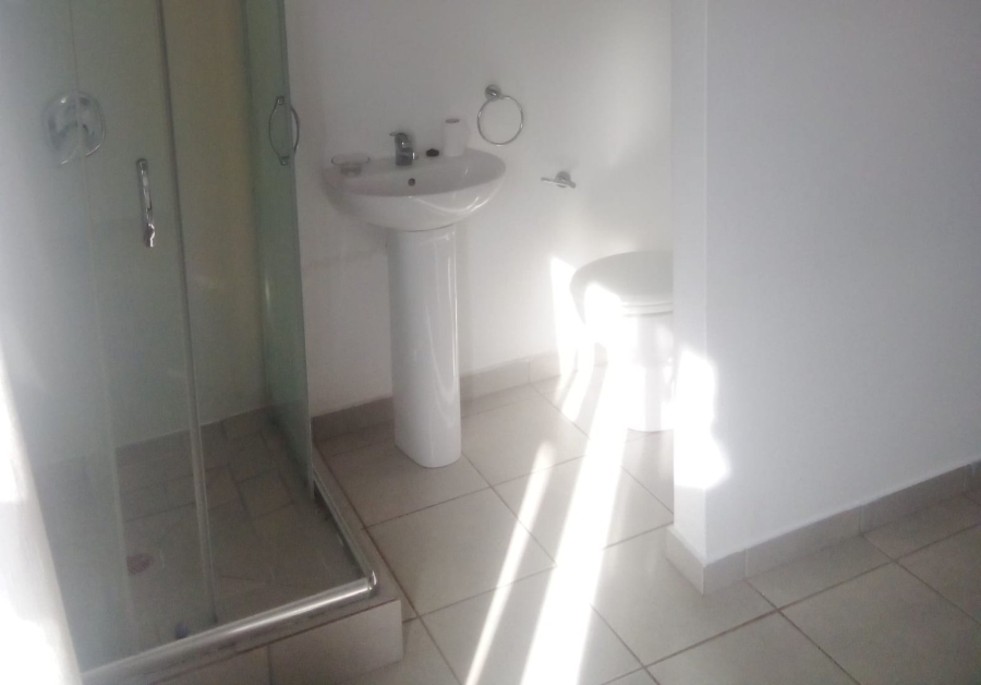 To Let 1 Bedroom Property for Rent in Athlone Park KwaZulu-Natal