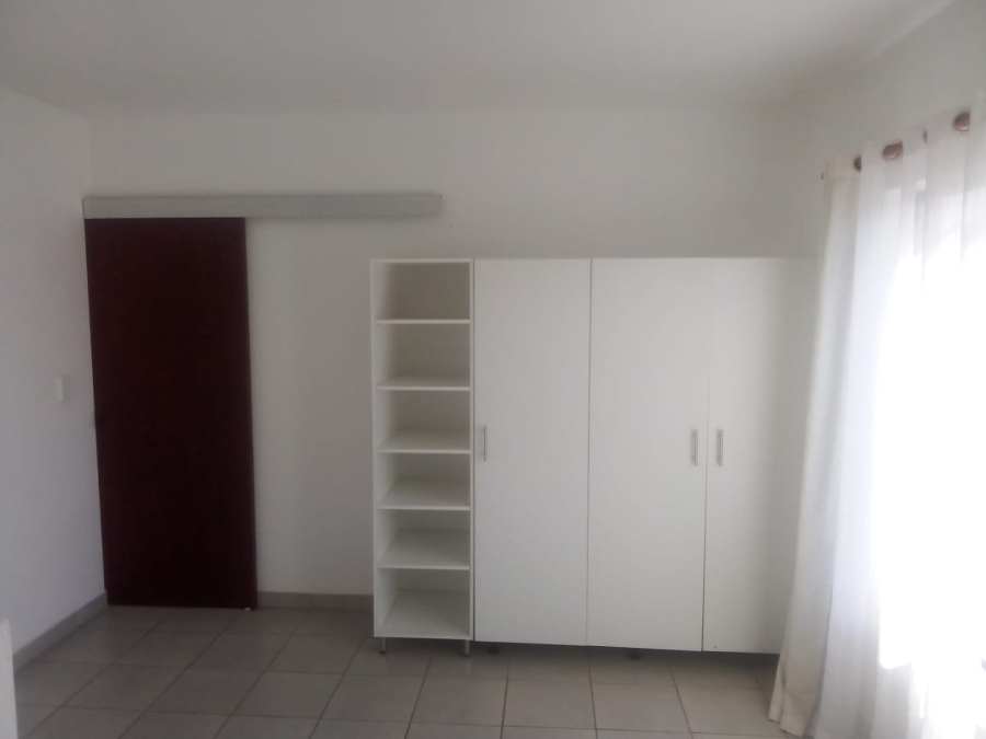 To Let 1 Bedroom Property for Rent in Athlone Park KwaZulu-Natal