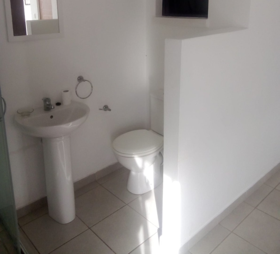 To Let 1 Bedroom Property for Rent in Athlone Park KwaZulu-Natal