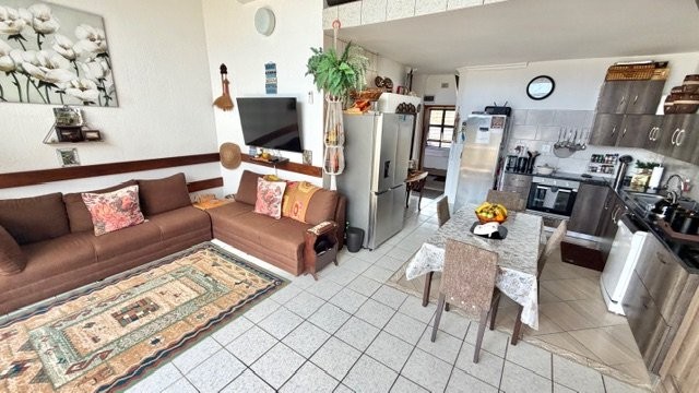 3 Bedroom Property for Sale in Uvongo KwaZulu-Natal