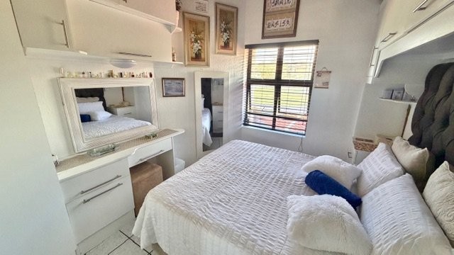 3 Bedroom Property for Sale in Uvongo KwaZulu-Natal