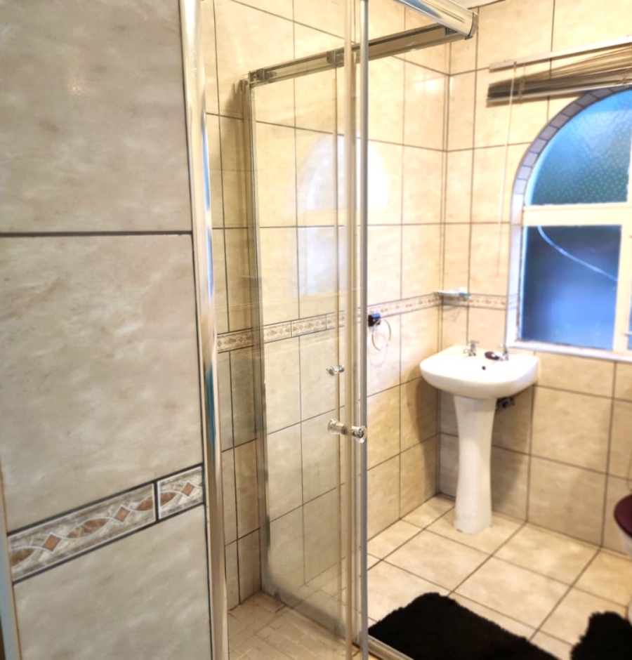 To Let 5 Bedroom Property for Rent in Bisley Heights KwaZulu-Natal