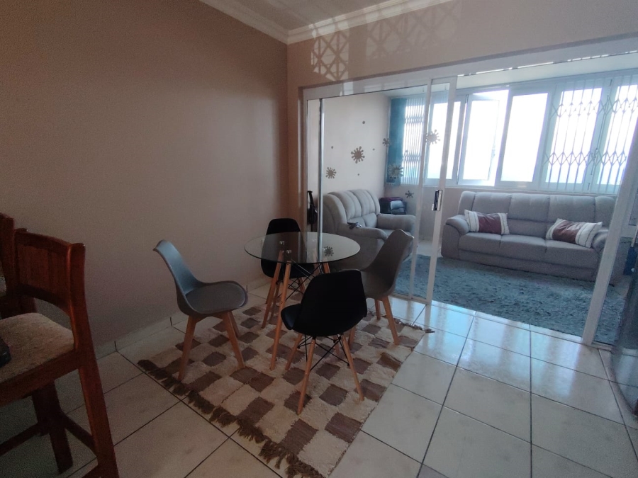 2 Bedroom Property for Sale in Uvongo KwaZulu-Natal