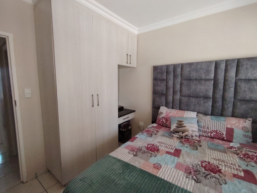2 Bedroom Property for Sale in Uvongo KwaZulu-Natal