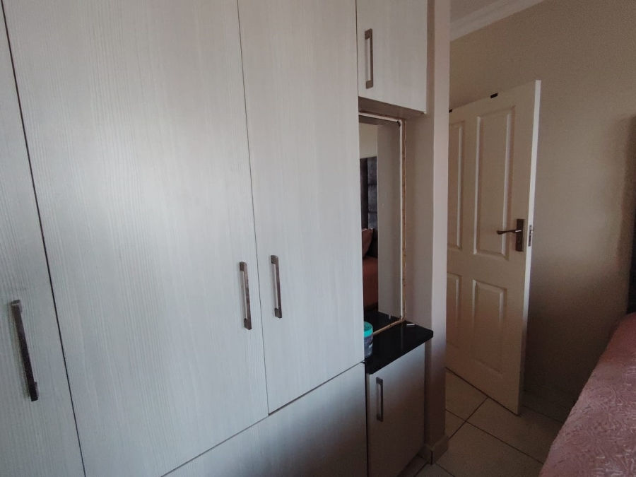 2 Bedroom Property for Sale in Uvongo KwaZulu-Natal
