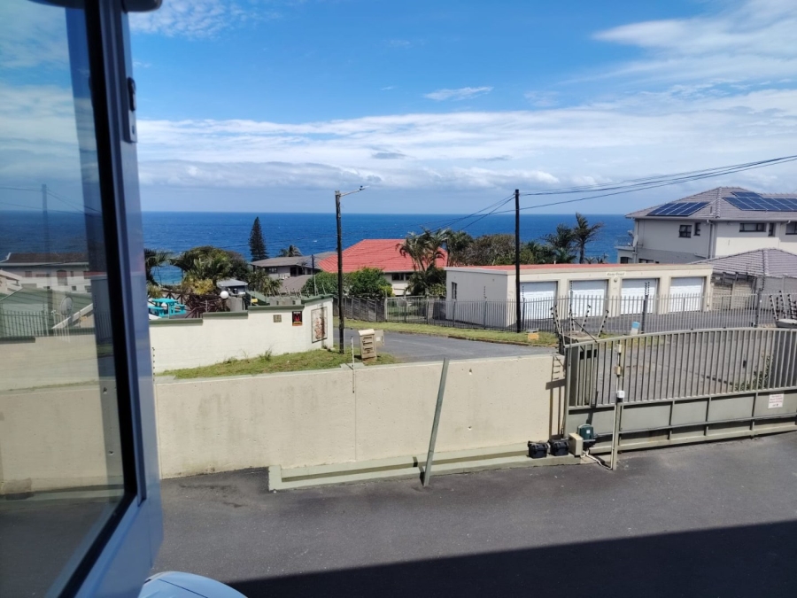 2 Bedroom Property for Sale in Uvongo KwaZulu-Natal