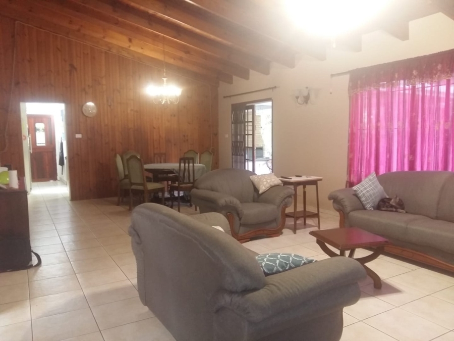 3 Bedroom Property for Sale in Chiltern Hills KwaZulu-Natal