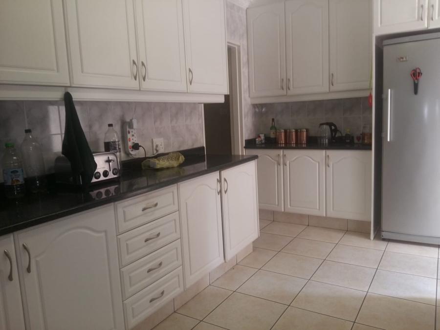 3 Bedroom Property for Sale in Chiltern Hills KwaZulu-Natal