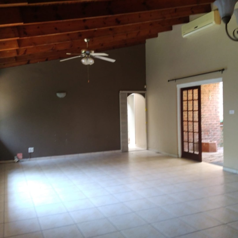 3 Bedroom Property for Sale in Chiltern Hills KwaZulu-Natal