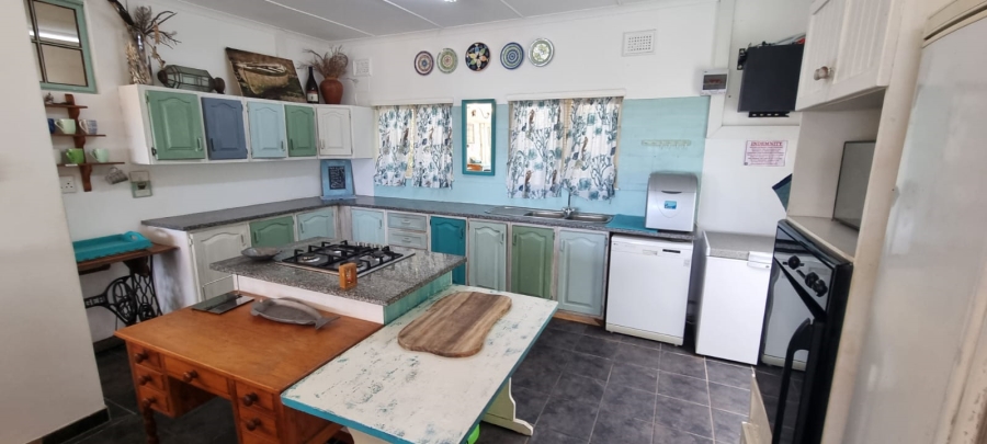 5 Bedroom Property for Sale in Southport KwaZulu-Natal