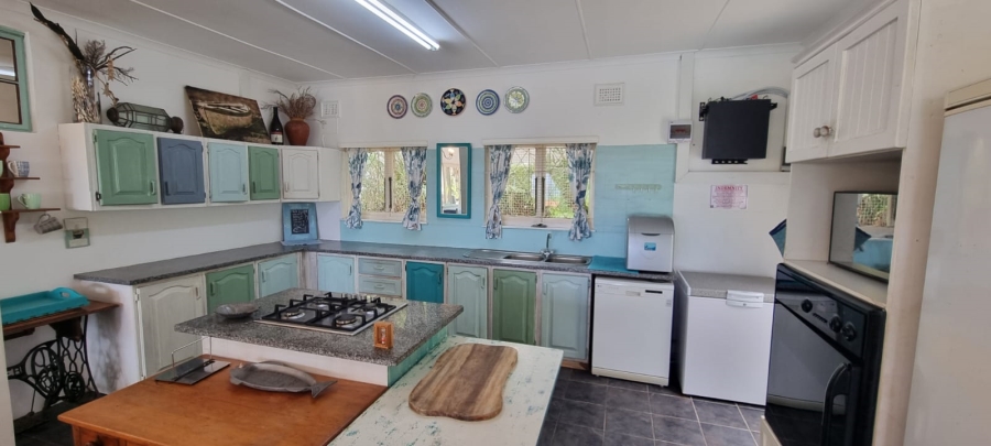 5 Bedroom Property for Sale in Southport KwaZulu-Natal