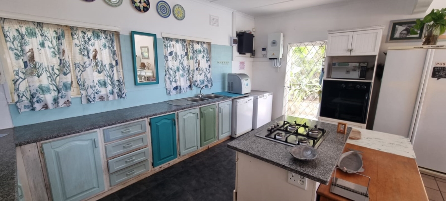 5 Bedroom Property for Sale in Southport KwaZulu-Natal