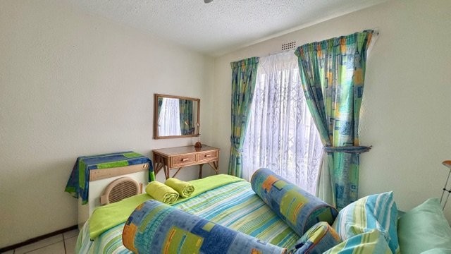 2 Bedroom Property for Sale in Uvongo KwaZulu-Natal