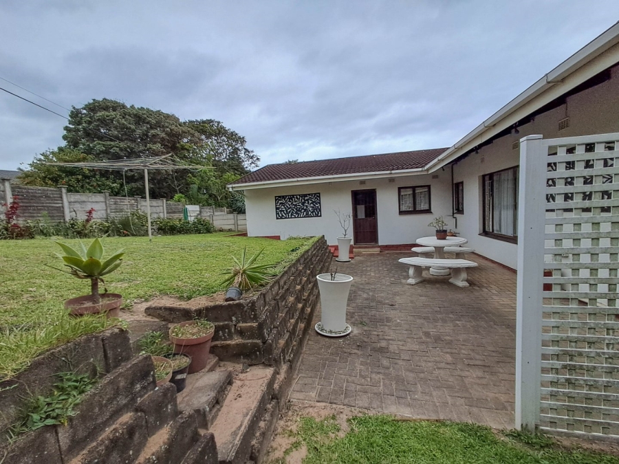 4 Bedroom Property for Sale in Oslo Beach KwaZulu-Natal
