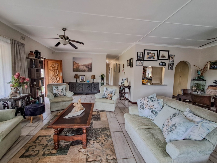 4 Bedroom Property for Sale in Oslo Beach KwaZulu-Natal