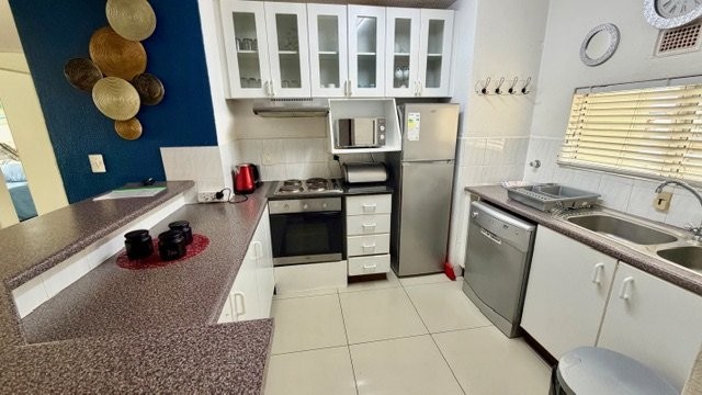 2 Bedroom Property for Sale in Uvongo KwaZulu-Natal