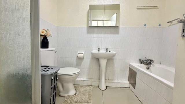 2 Bedroom Property for Sale in Uvongo KwaZulu-Natal
