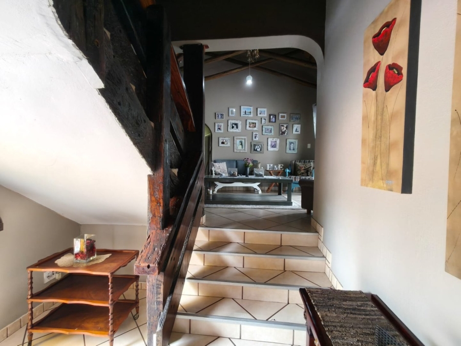 4 Bedroom Property for Sale in Signal Hill KwaZulu-Natal